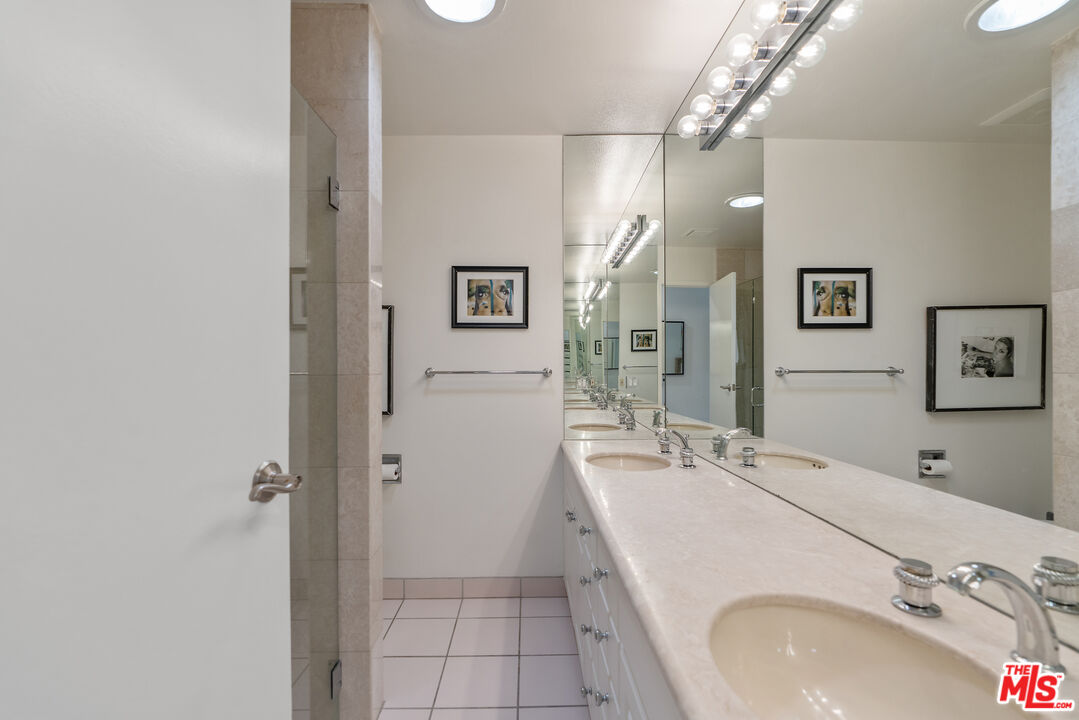 3599 E EL GAUCHO CIR