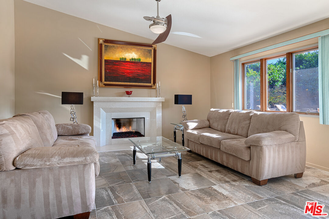 3599 E EL GAUCHO CIR