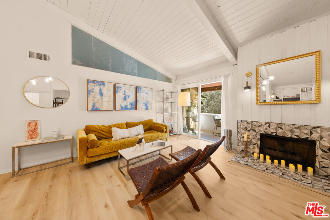 6425 Green Valley Cir Unit: 302