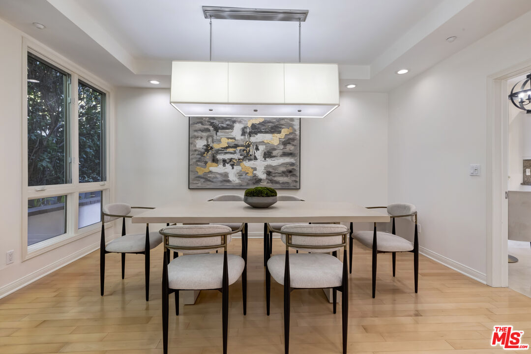 121 N Almont Dr Unit: 103