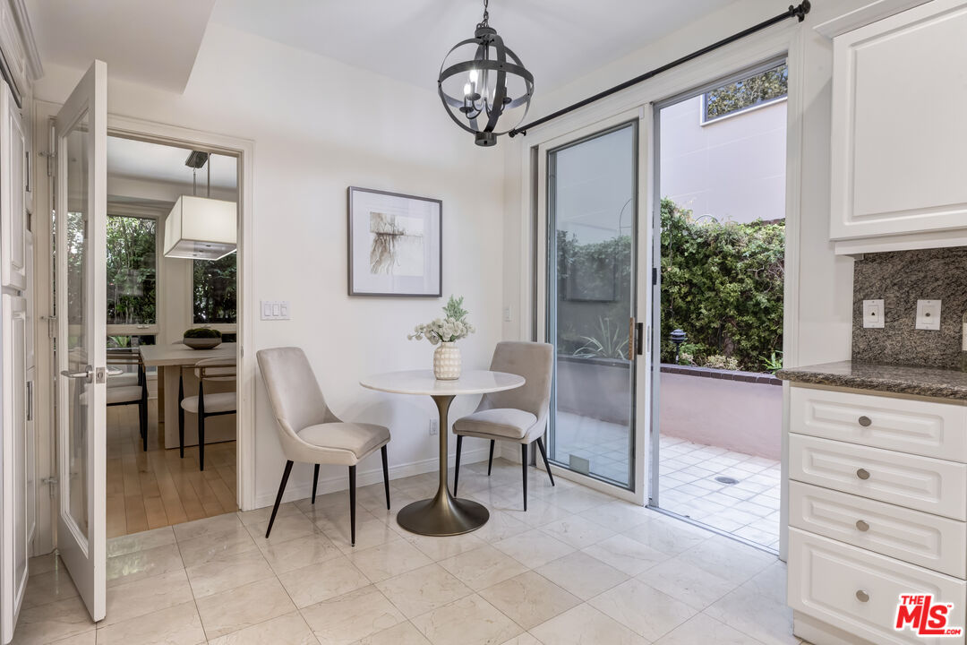 121 N Almont Dr Unit: 103