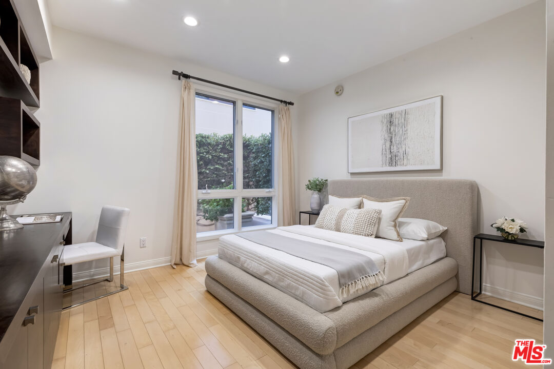 121 N Almont Dr Unit: 103