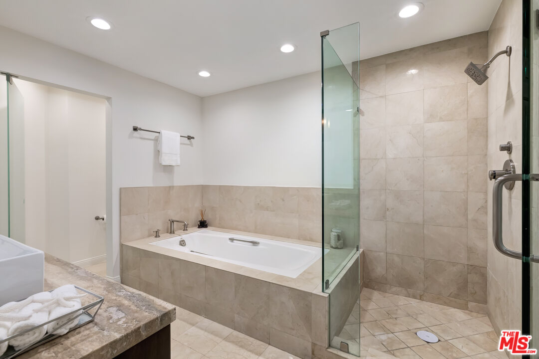 121 N Almont Dr Unit: 103