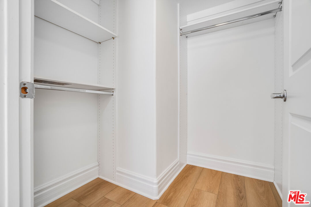 8610 Chalmers Dr Unit: 101