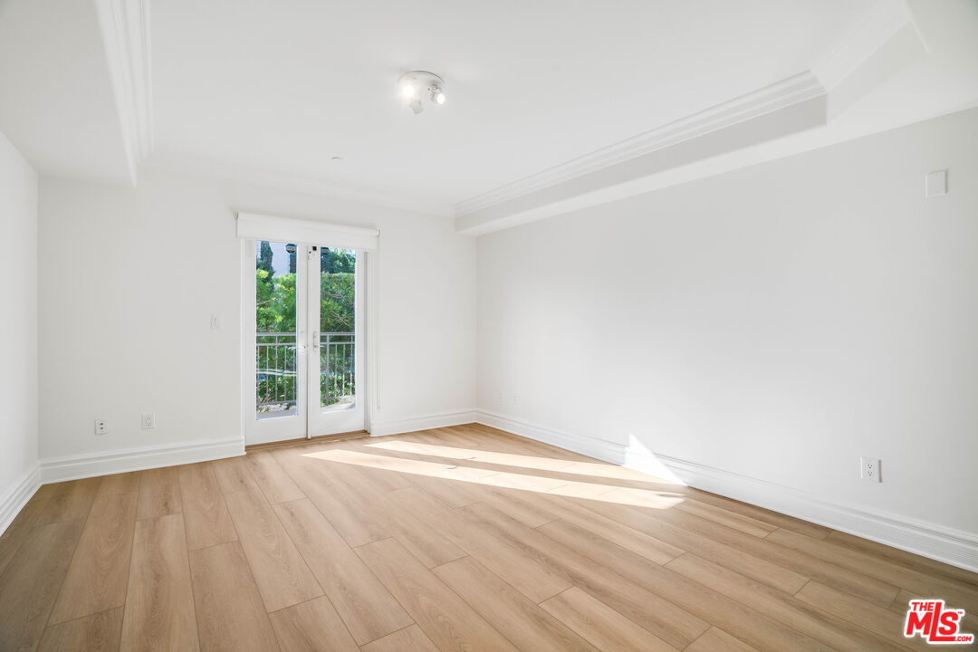 8610 Chalmers Dr Unit: 101