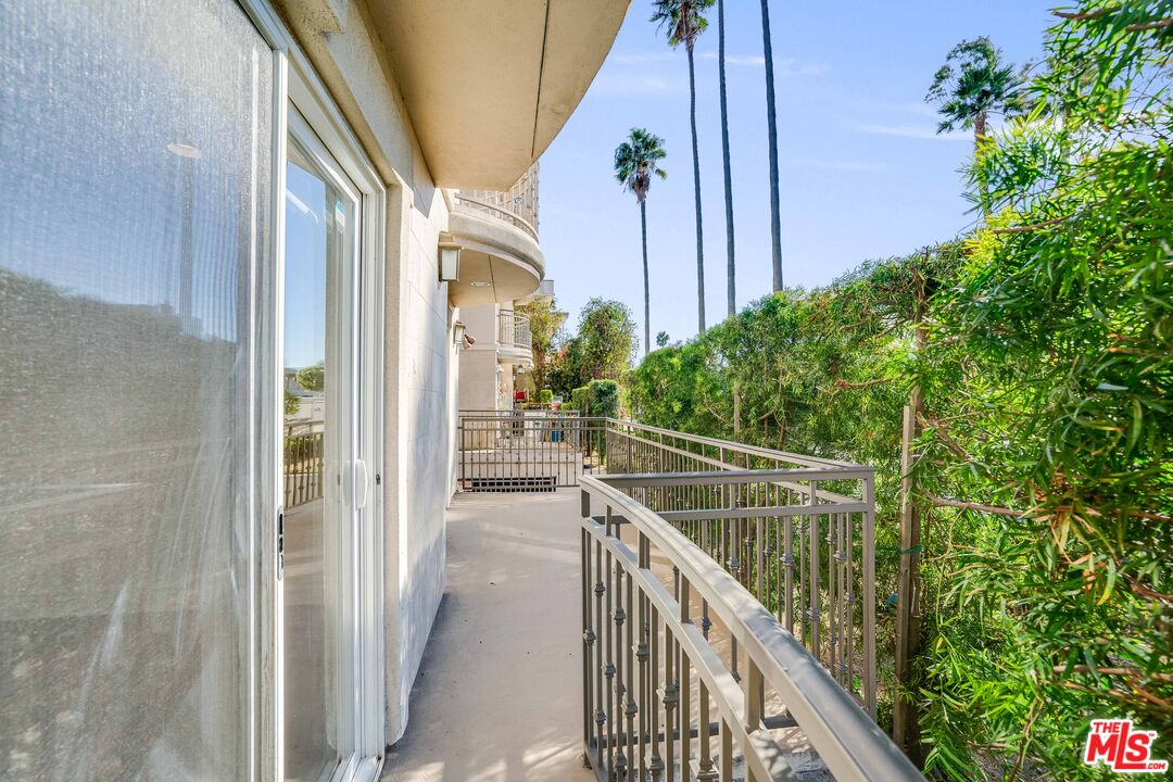 8610 Chalmers Dr Unit: 101