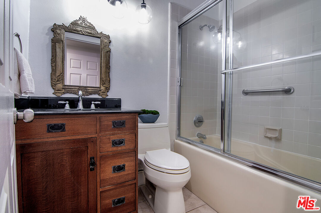 458 N Oakhurst Dr Unit: 102