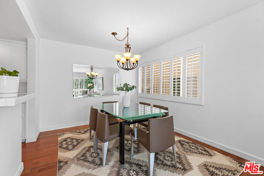 2318 Fox Hills Dr Unit: 102