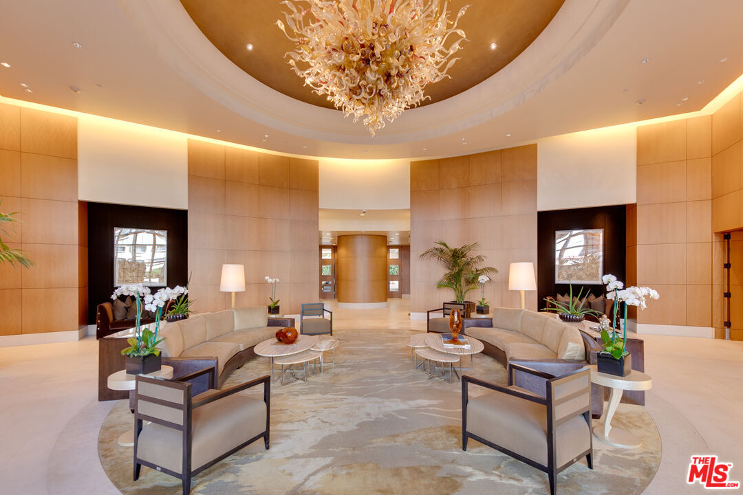 10776 Wilshire Blvd Unit: 1802