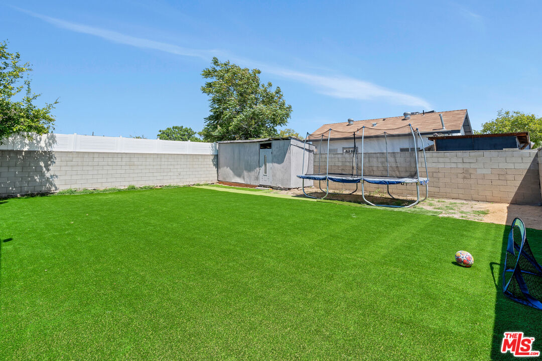 13032 Glamis St