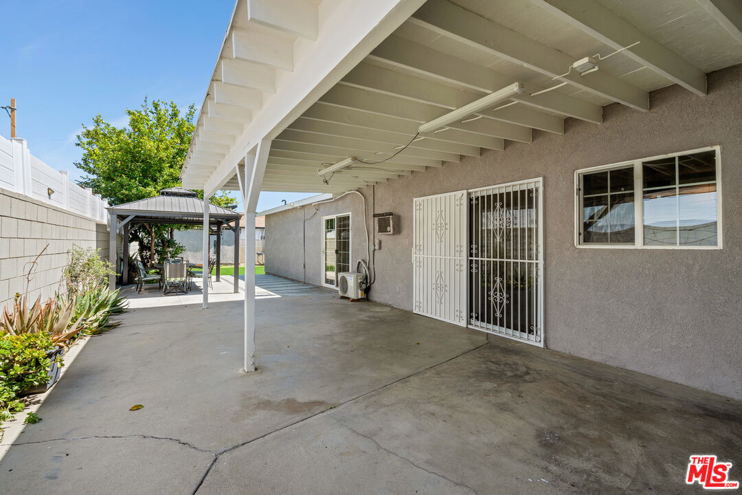 13032 Glamis St