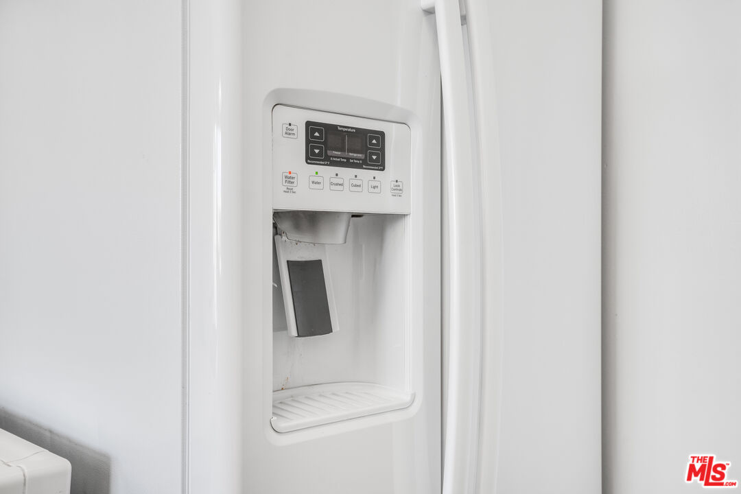 7548 Hampton Ave Unit: 304