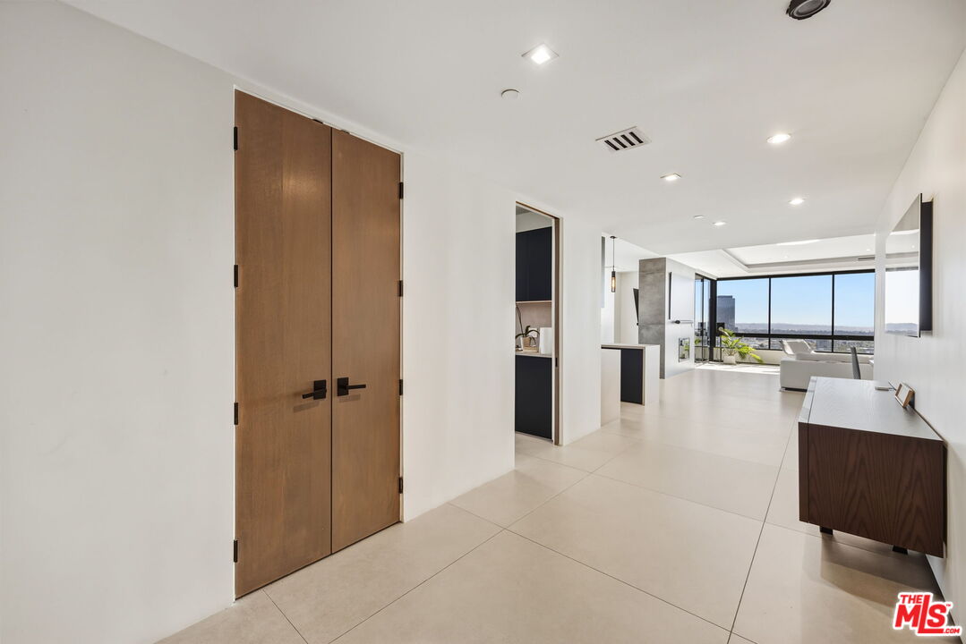 10350 Wilshire Blvd Unit: 1203