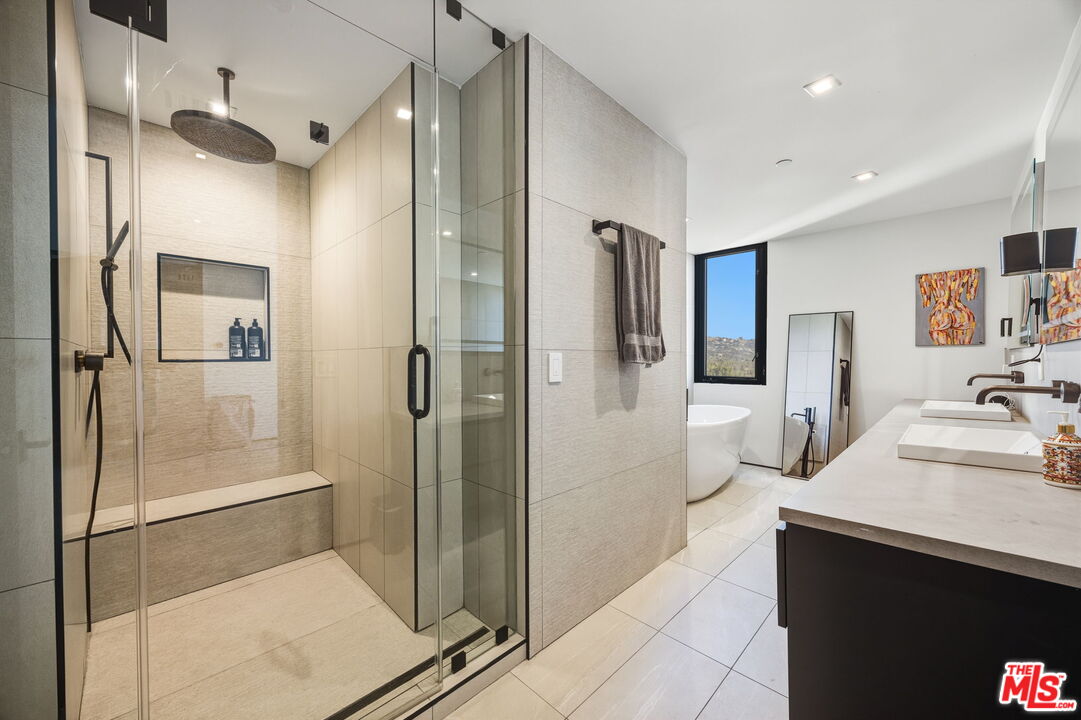 10350 Wilshire Blvd Unit: 1203