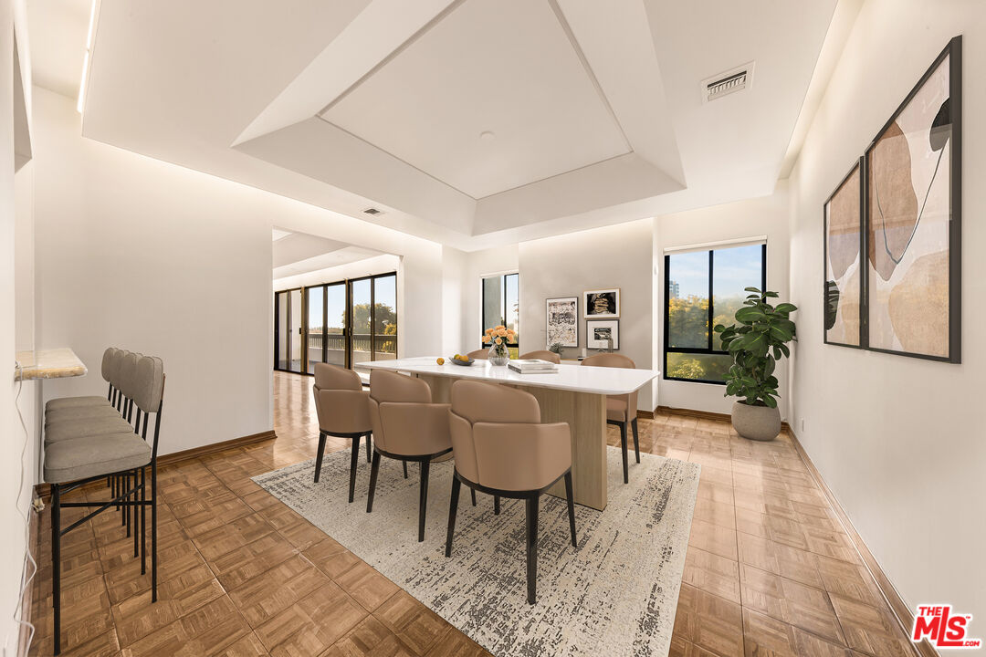 1220 Roxbury Dr Unit: 302