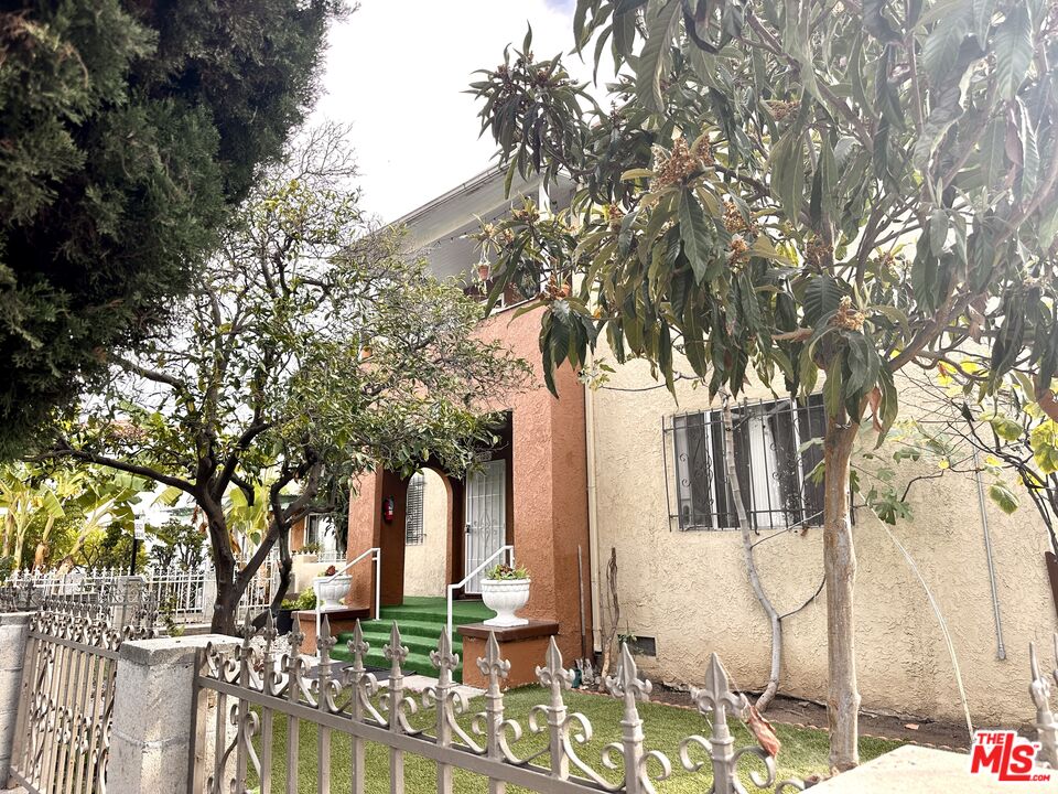 5420 Lemon Grove Ave