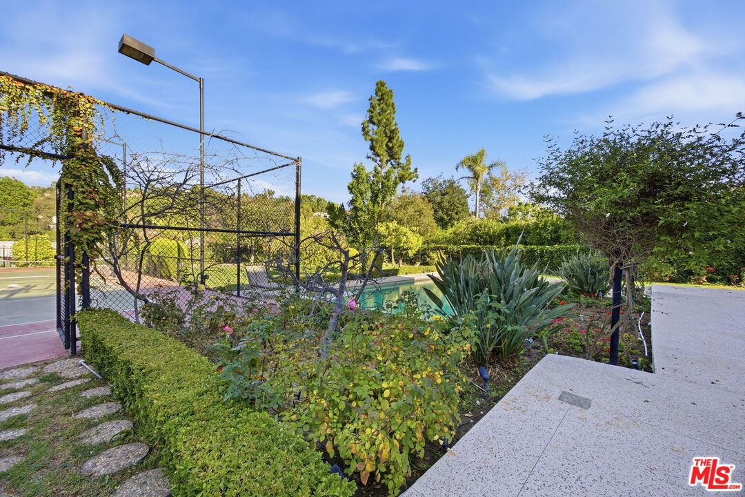 2846 Royston Pl