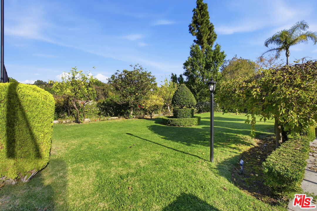 2846 Royston Pl