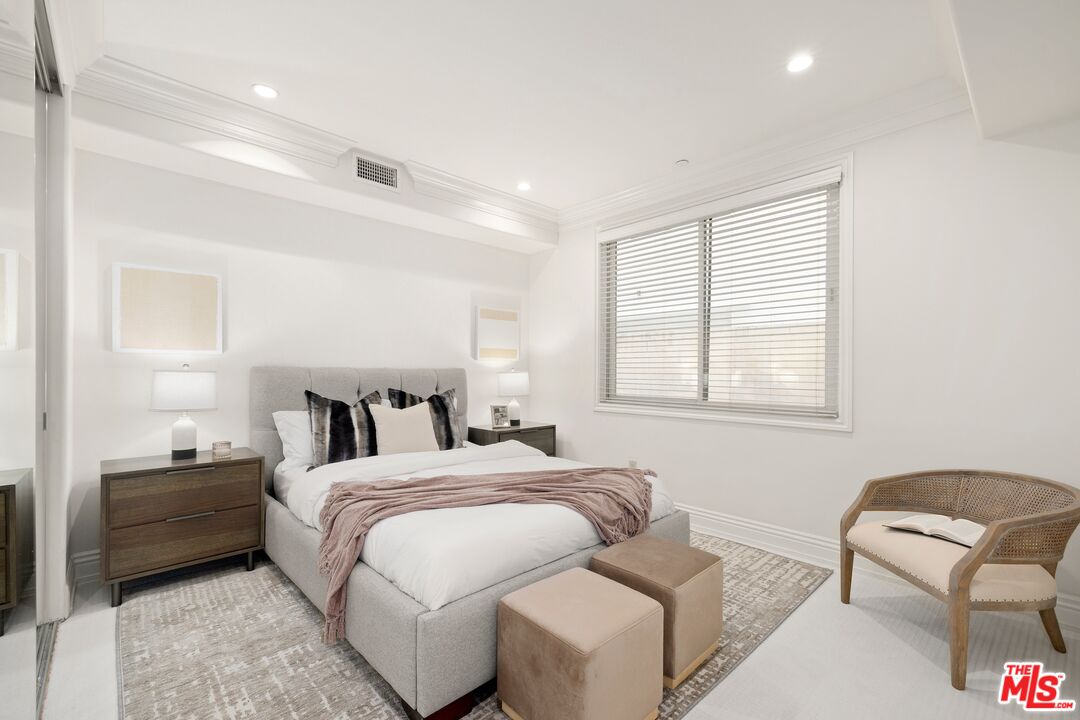 11749 Goshen Ave Unit: 102