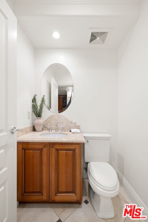 11749 Goshen Ave Unit: 102