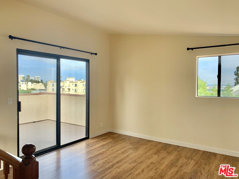 12412 Texas Ave Unit: 302