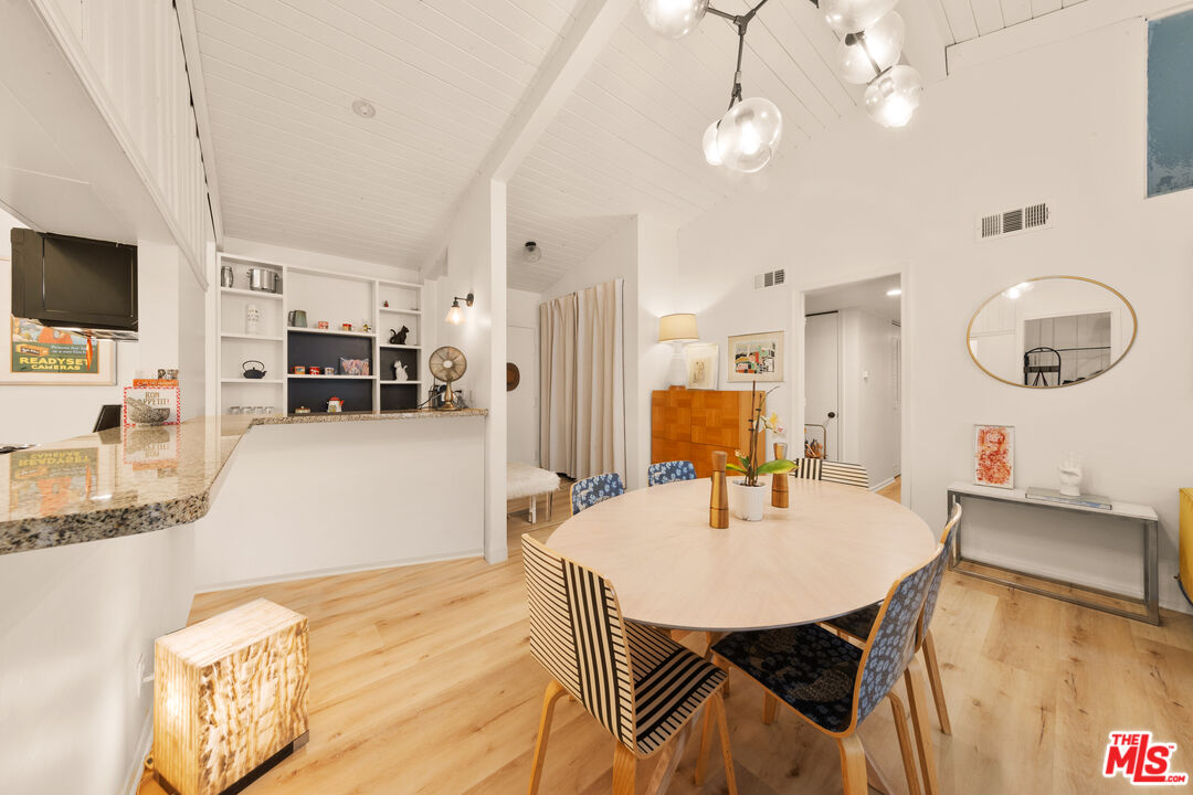 6425 Green Valley Cir Unit: 302