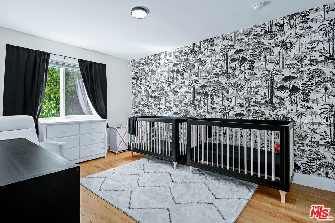 123 S Clark Dr Unit: 104