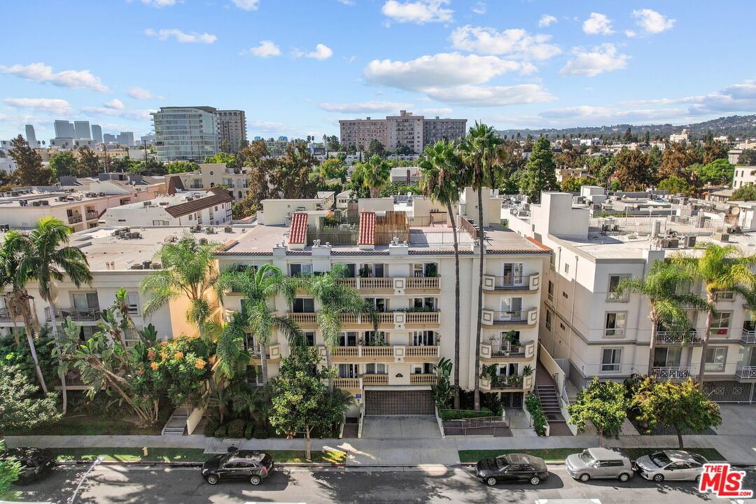 123 S Clark Dr Unit: 104