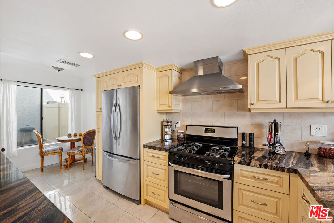 4315 Freedom Dr Unit: 7