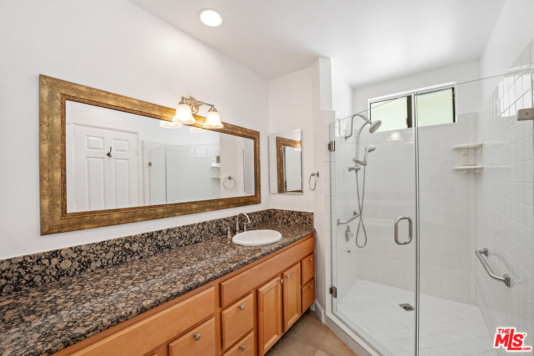 4315 Freedom Dr Unit: 7