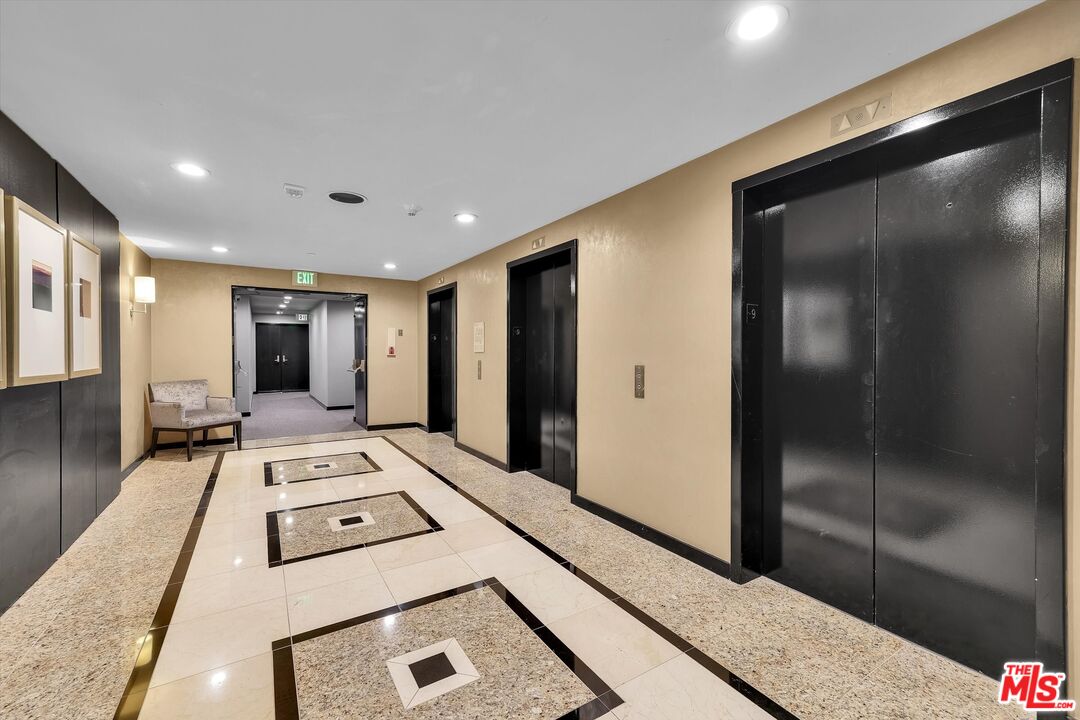 10445 Wilshire Blvd Unit: 904