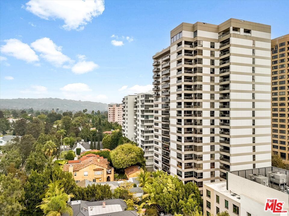 10445 Wilshire Blvd Unit: 904