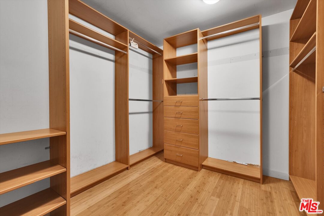 10445 Wilshire Blvd Unit: 904