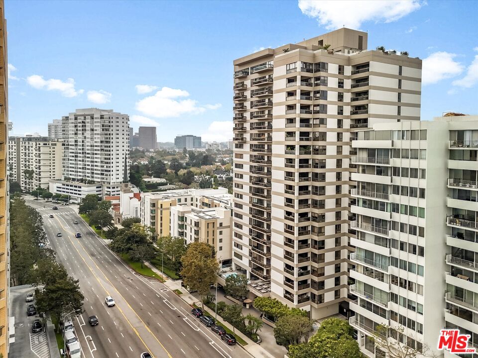 10445 Wilshire Blvd Unit: 904