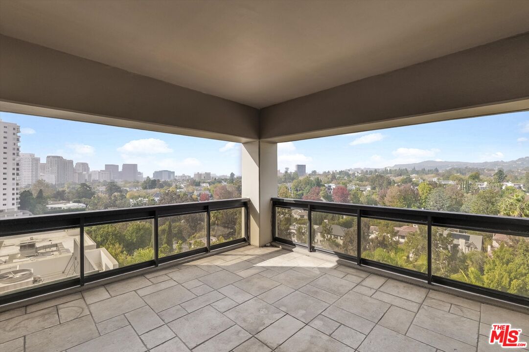10445 Wilshire Blvd Unit: 904
