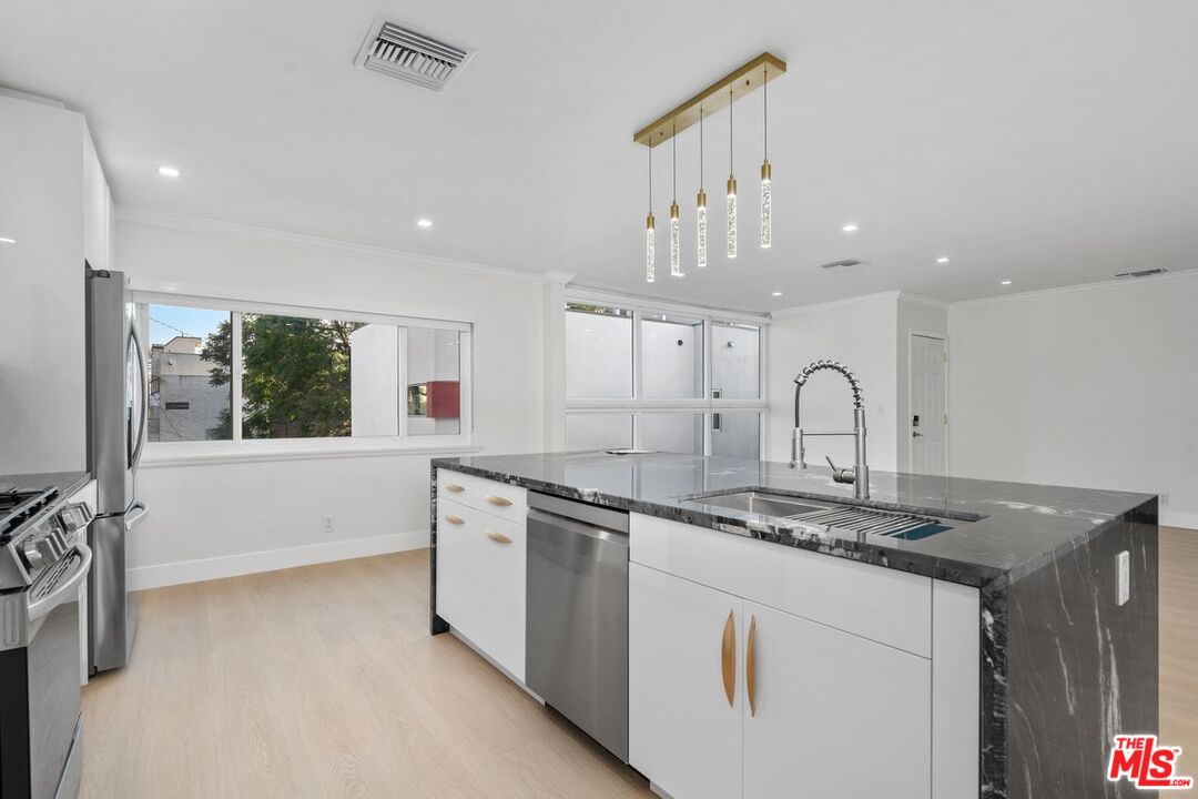 1223 23rd St Unit: C