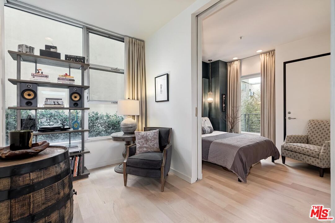 1137 Hacienda Pl Unit: 104