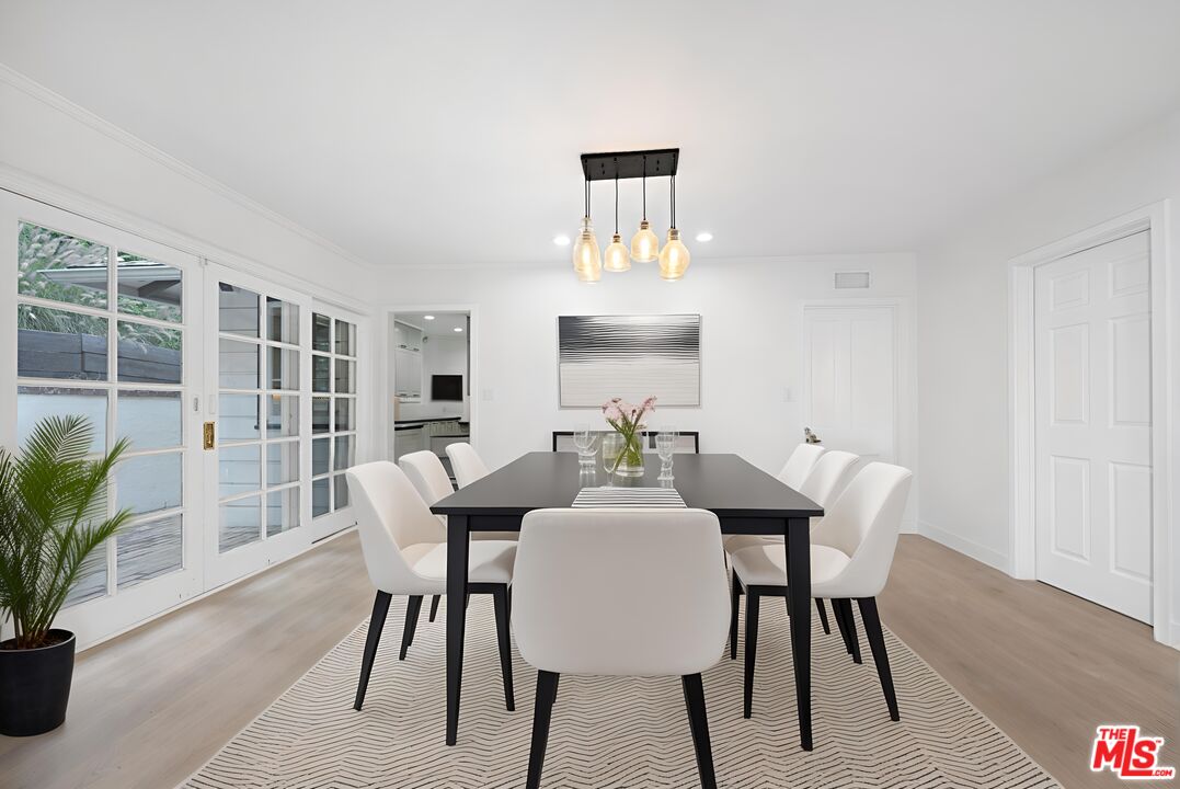 1805 Nichols Canyon Rd