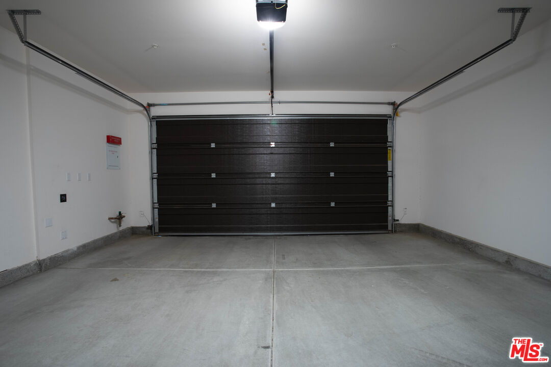 82425 Murray Canyon Dr