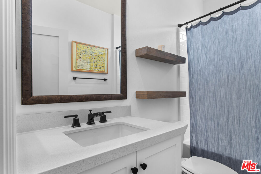 82425 Murray Canyon Dr