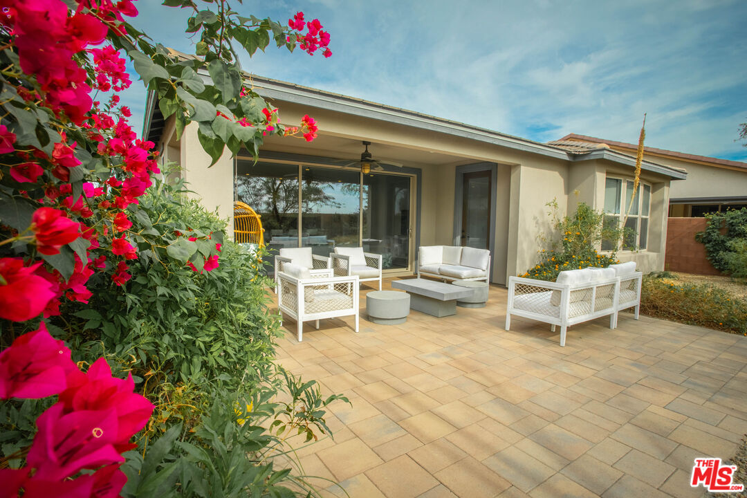 82425 Murray Canyon Dr