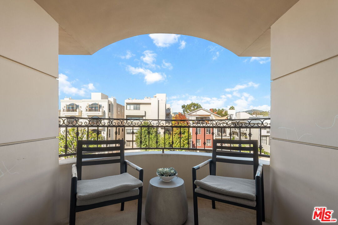 11916 Gorham Ave Unit: 302