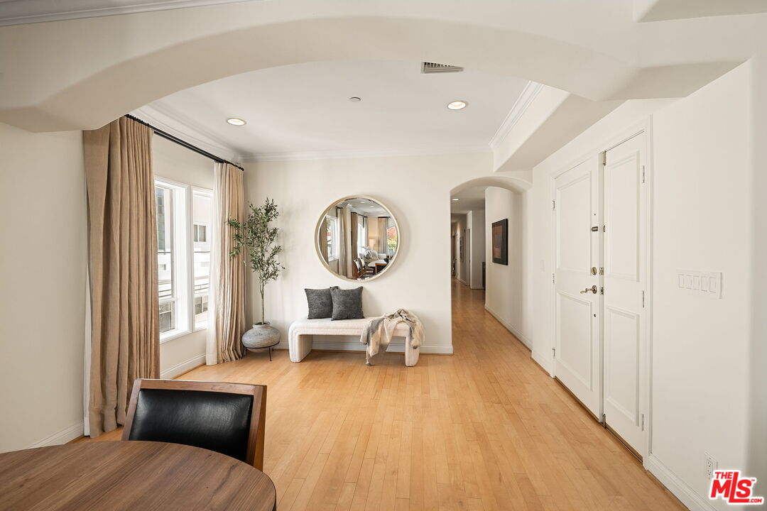 11916 Gorham Ave Unit: 302