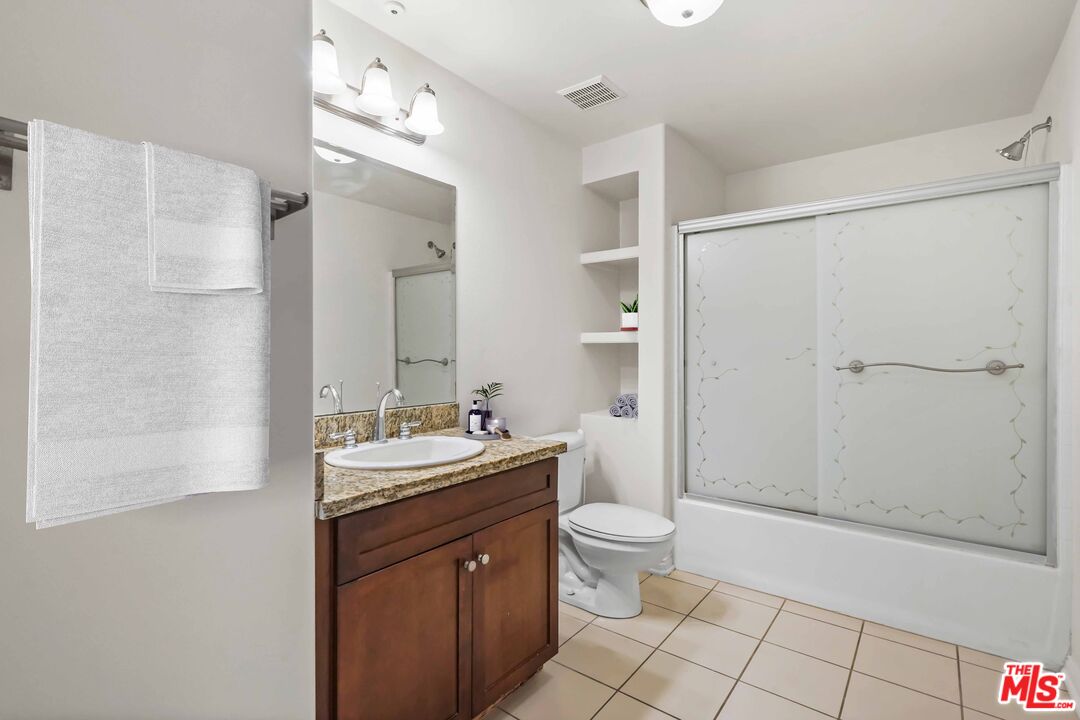 360 W Avenue 26 Unit: 318