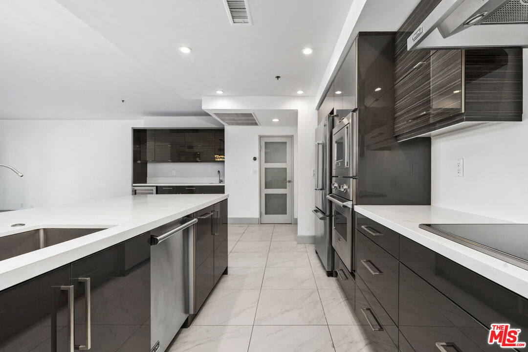 10660 Wilshire Blvd Unit: 804