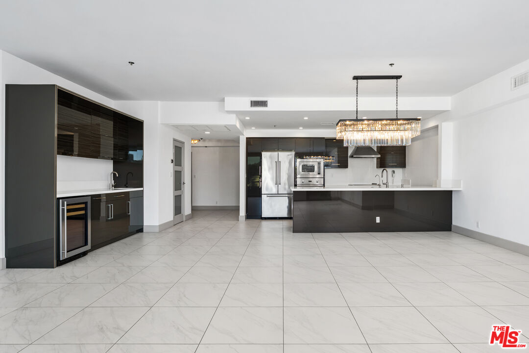 10660 Wilshire Blvd Unit: 804