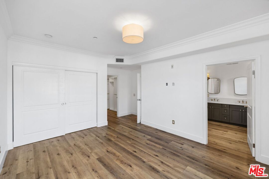 311 S Gramercy Pl Unit: 303