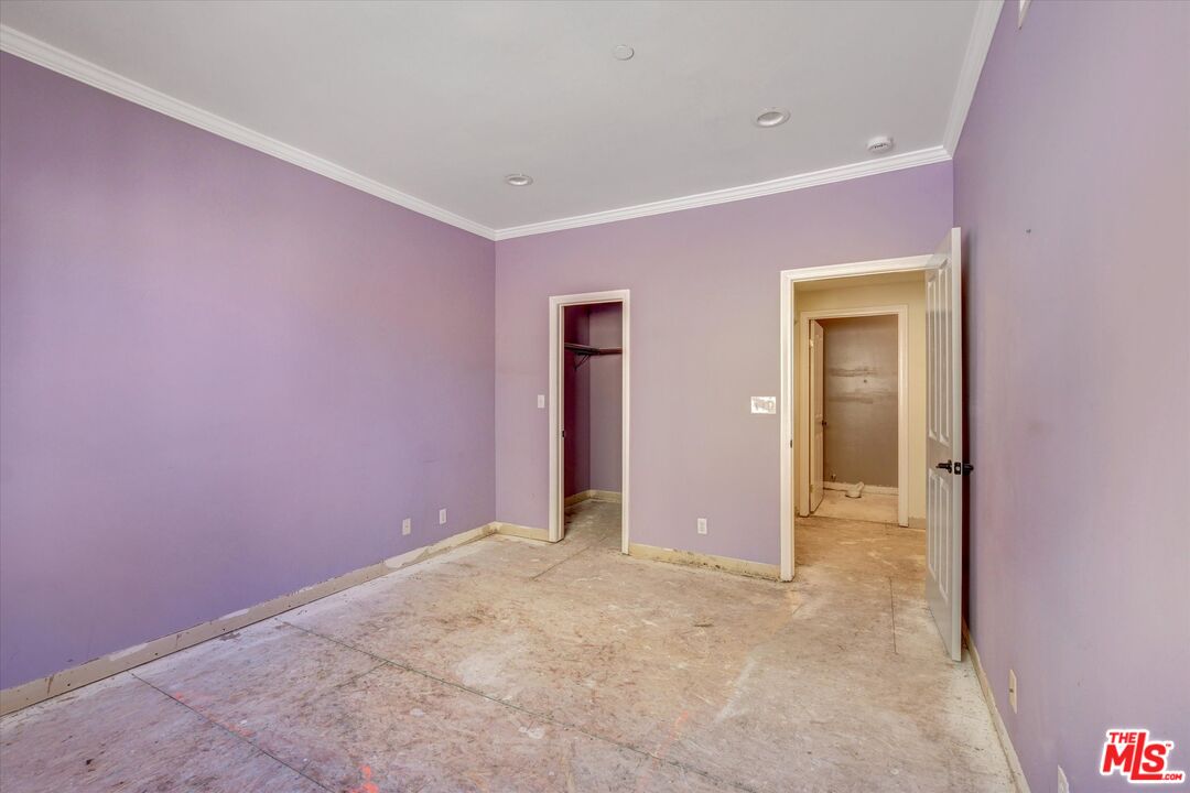 621 E Olive Ave Unit: 106