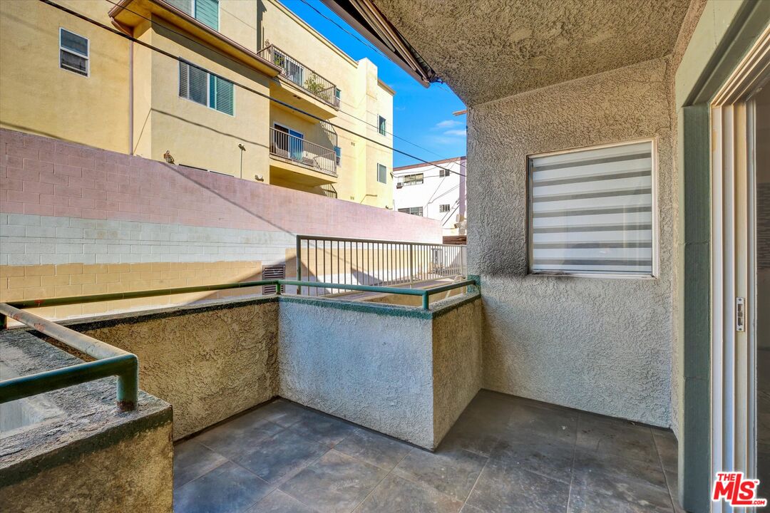 621 E Olive Ave Unit: 106