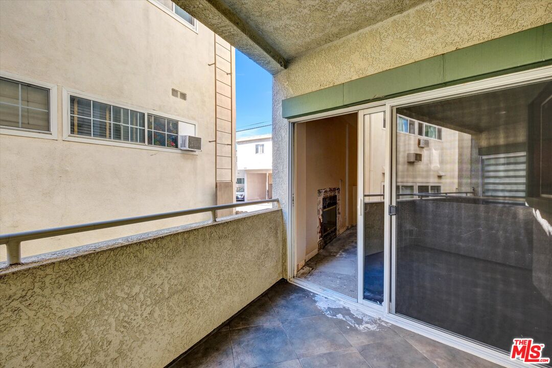 621 E Olive Ave Unit: 106